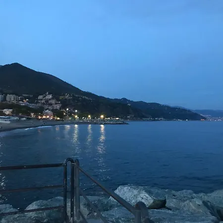 Casabuca8 Pineta-vista Sul Golf-tranquillo-verde-balcone-lussuoso E Spazioso-renovato Arenzano
